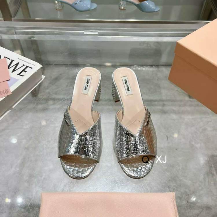 Picture of Miumiu Shoes _SKUMiuMiusz35-40XJ060518057